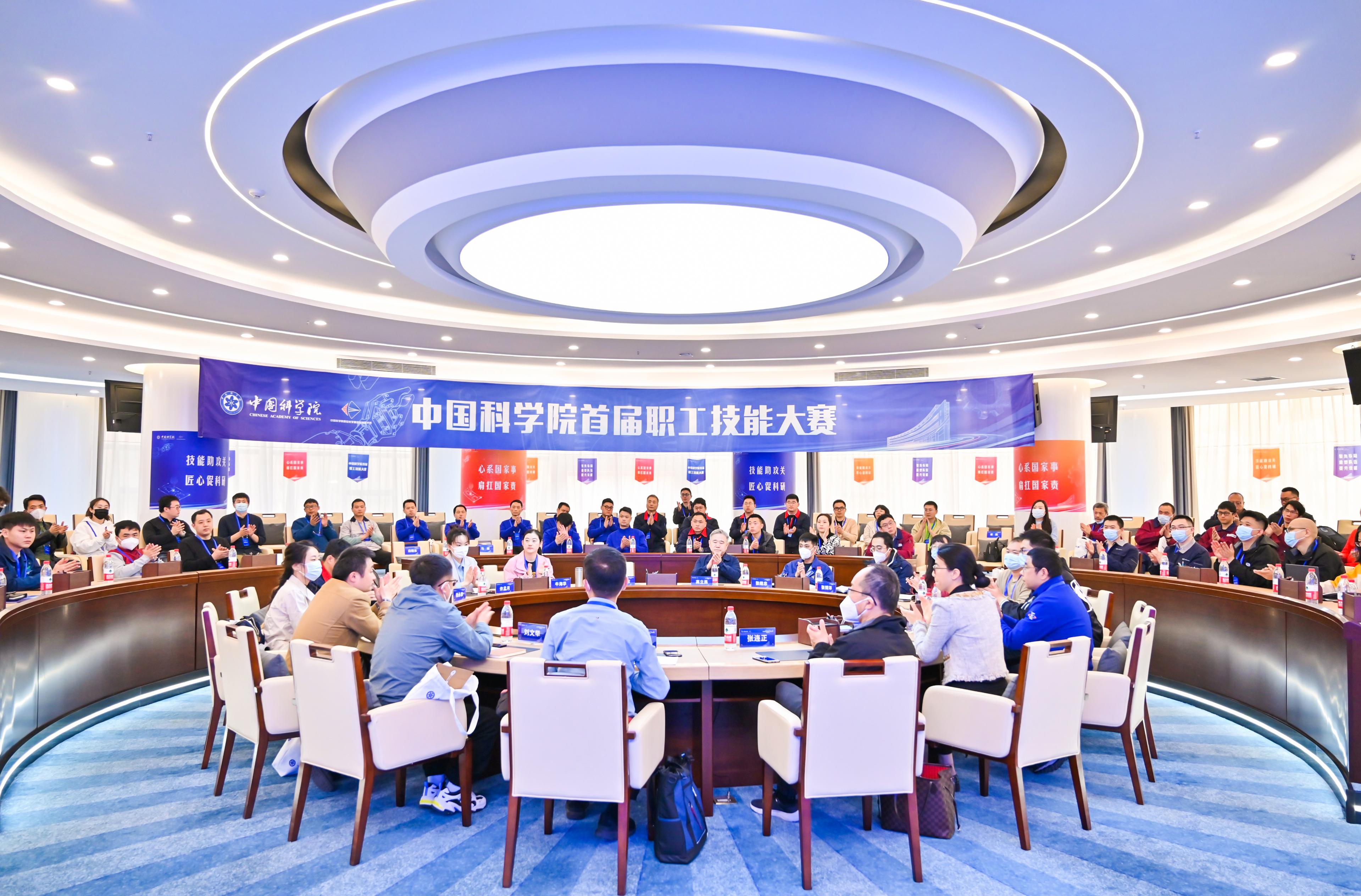 新聞?wù)掌? /></a>
                            </div>
                            <a href=